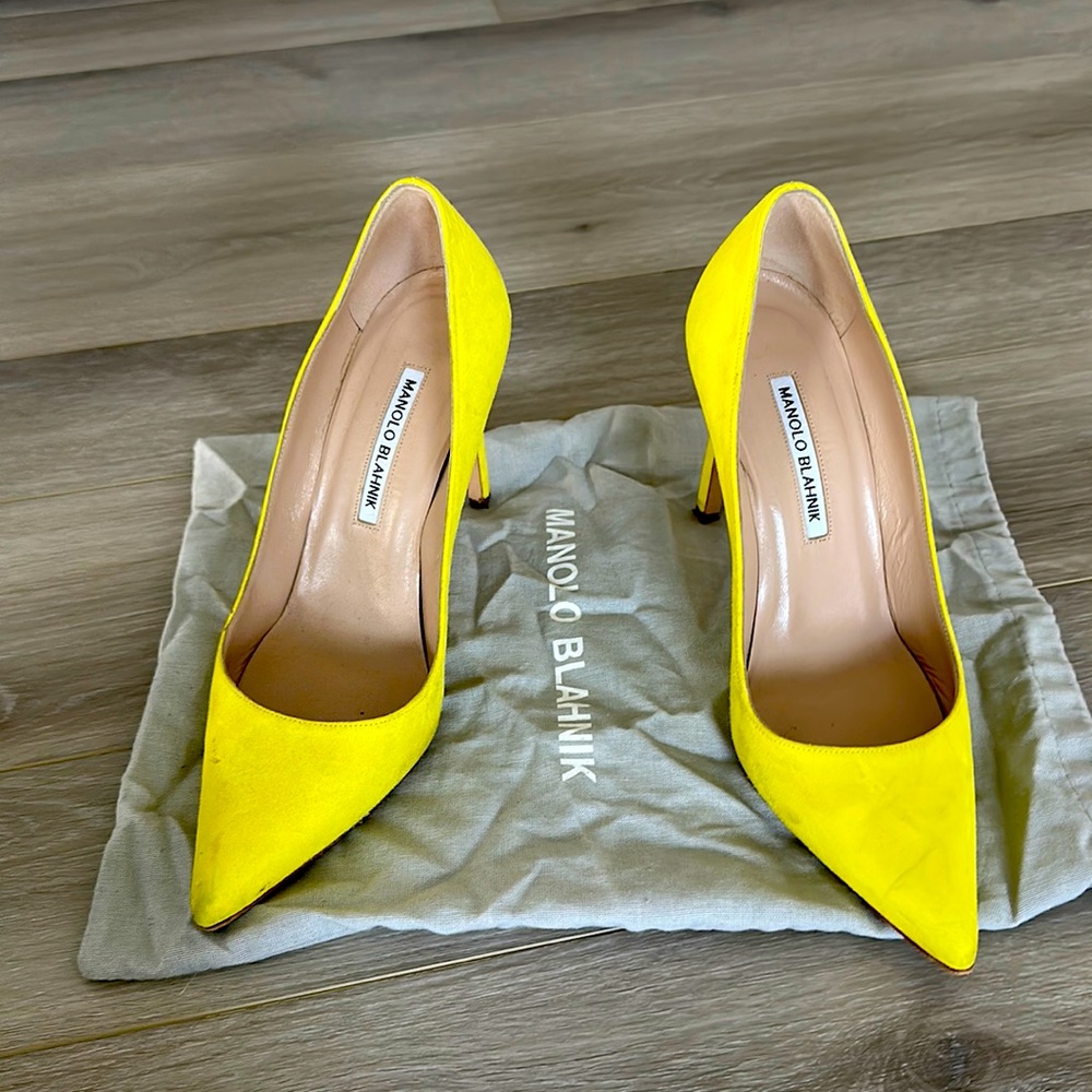 Manolo Blahnik pumps